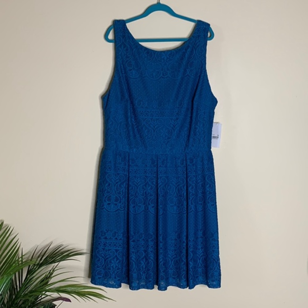 NWT Girls lace dress